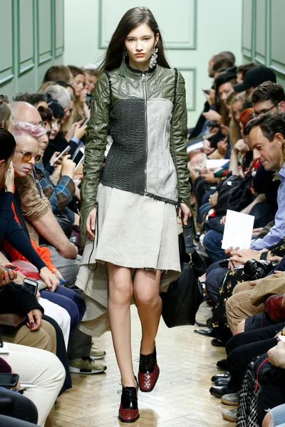 Look 20